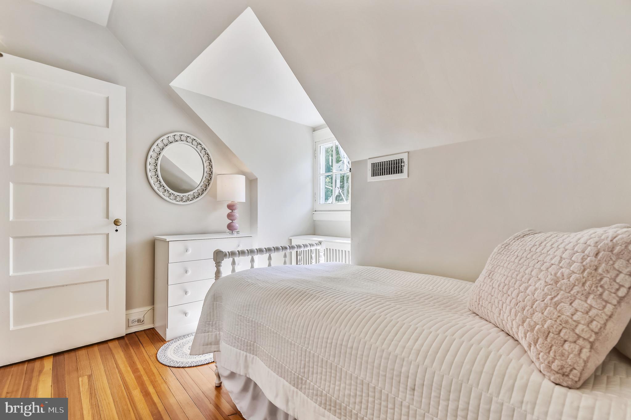 4309 Rugby Road Baltimore, MD 21210 - Photo 38 of 51