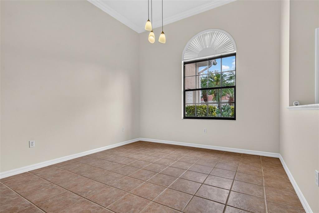 679 Sawgrass Bridge Road Venice, FL 34292 - Photo 10 of 88 Gallery Image 10