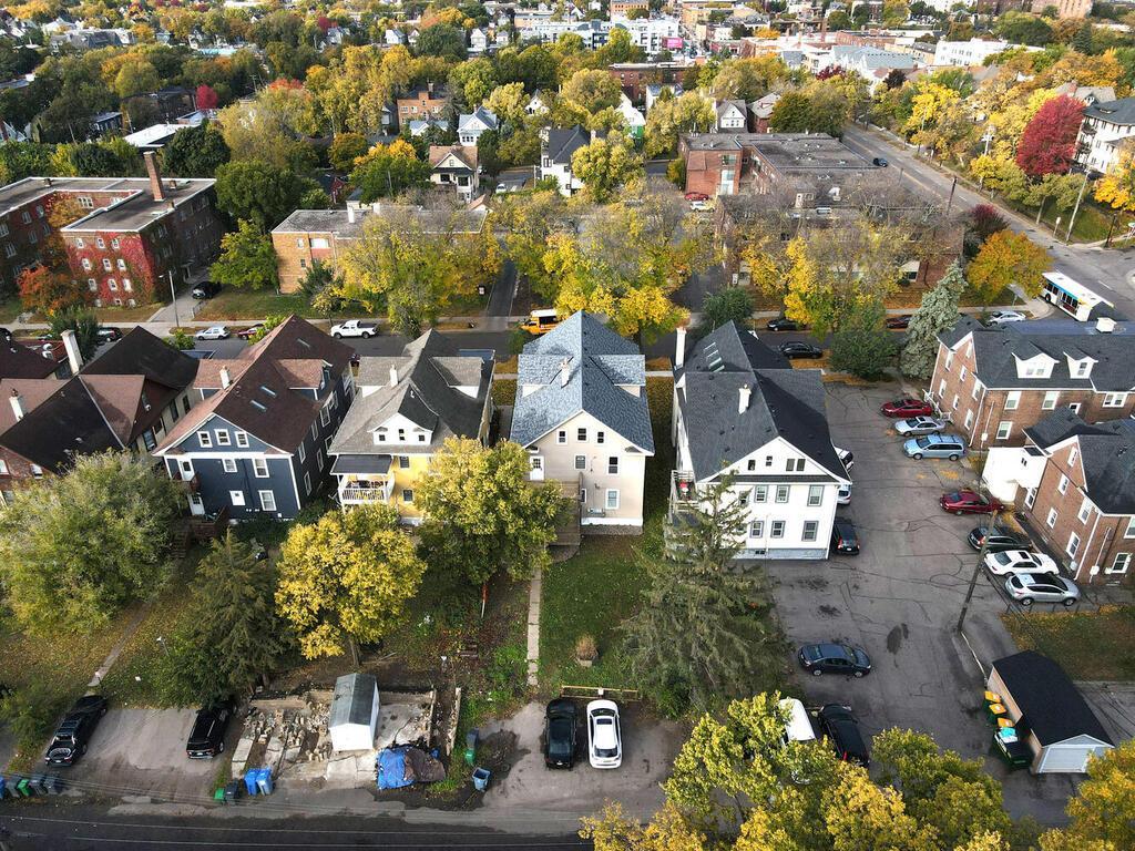 2015 Pleasant Avenue Minneapolis, MN 55404 - Photo 11 of 65