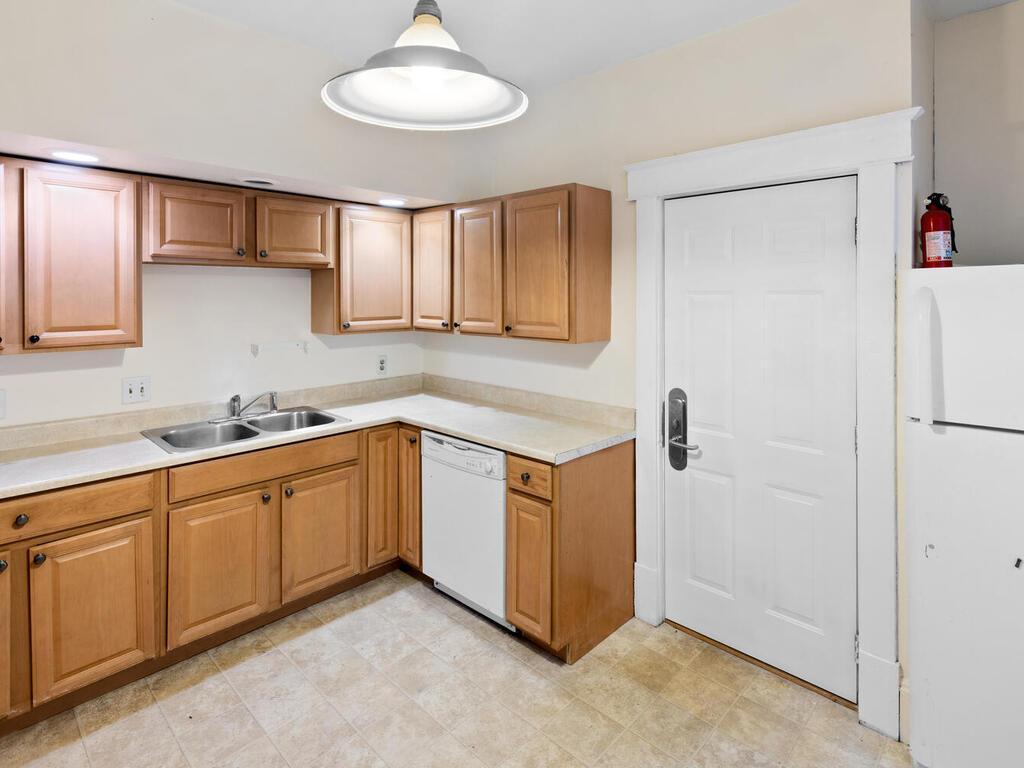 2015 Pleasant Avenue Minneapolis, MN 55404 - Photo 27 of 65