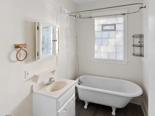 $474,900 | 2015 Pleasant Avenue, Minneapolis, MN 55404