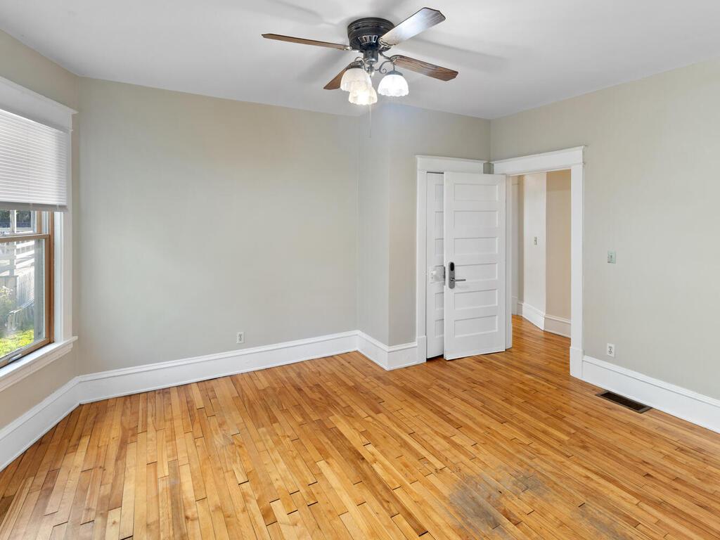 2015 Pleasant Avenue Minneapolis, MN 55404 - Photo 35 of 65