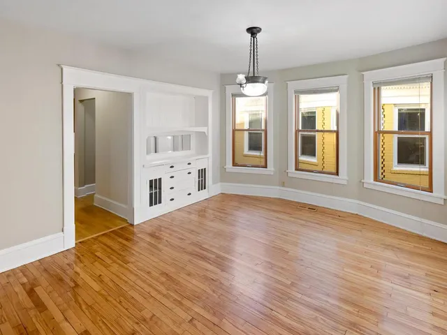 $474,900 | 2015 Pleasant Avenue, Minneapolis, MN 55404