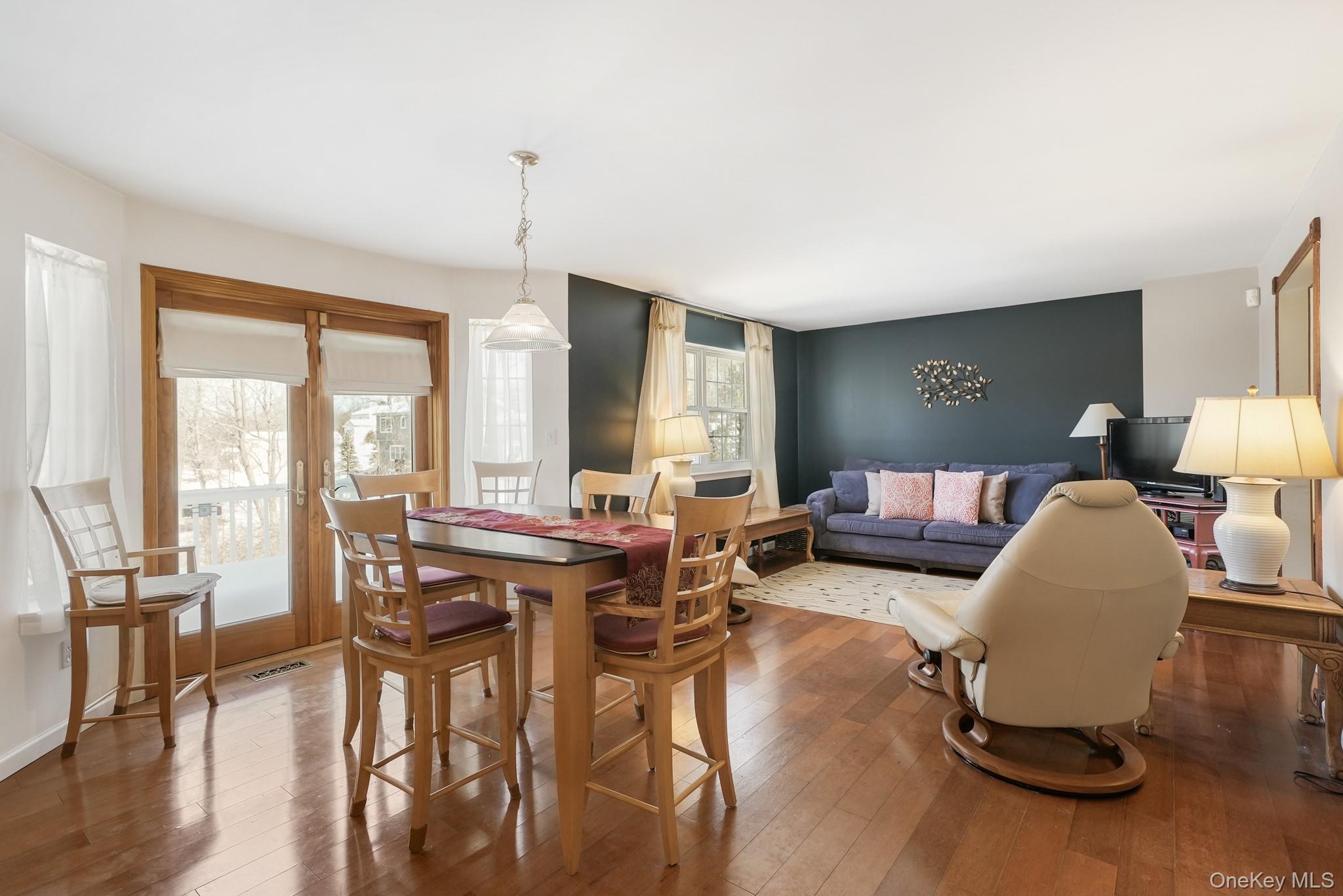 70 Woodland Road Monroe, NY 10950 - Photo 14 of 41 Kitchen/Dining area