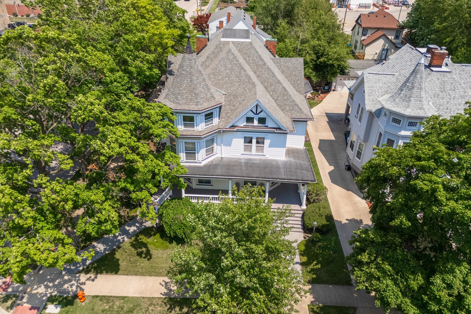 205 East Howard Street Pontiac, IL 61764 - Photo 2 of 33