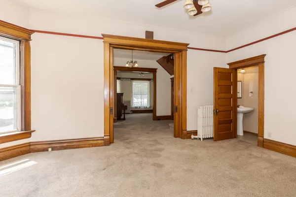 $269,900 | 205 East Howard Street, Pontiac, IL 61764