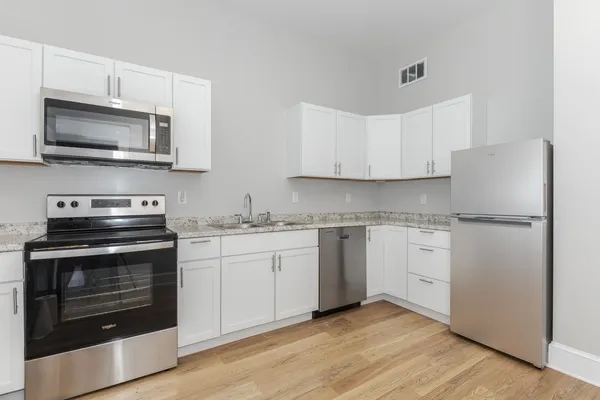 $269,900 | 205 East Howard Street, Pontiac, IL 61764