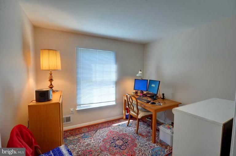 234 Rolling Road Gaithersburg, MD 20877 - Photo 11 of 28 Bedroom
