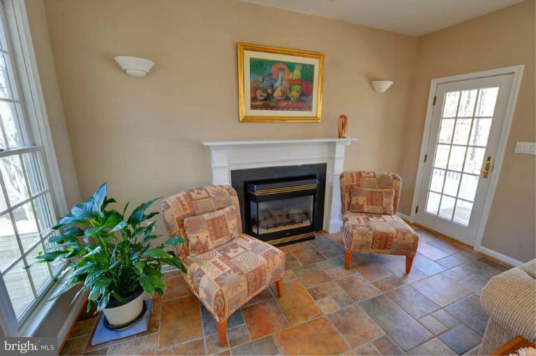 234 Rolling Road Gaithersburg, MD 20877 - Photo 14 of 28 Family Room