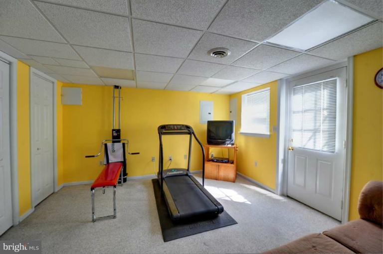 234 Rolling Road Gaithersburg, MD 20877 - Photo 20 of 28 Basement