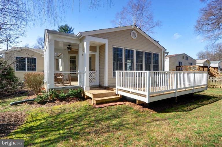 234 Rolling Road Gaithersburg, MD 20877 - Photo 3 of 28 Exterior (Rear)