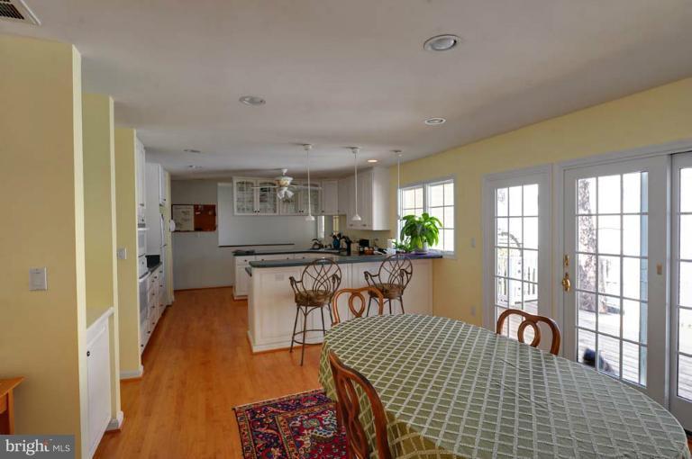 234 Rolling Road Gaithersburg, MD 20877 - Photo 23 of 28 Dining Room