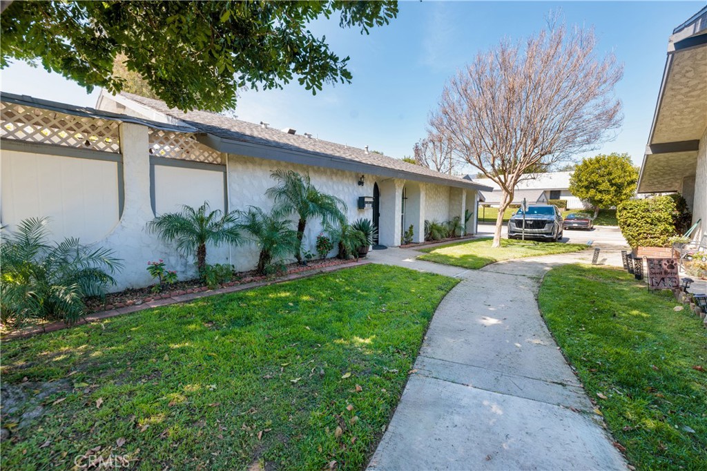 1351 West Maxwell Lane Upland, CA 91786 - Photo 15 of 20