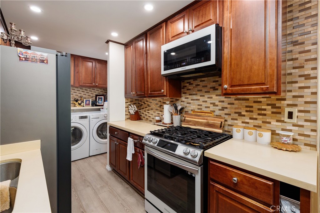 1351 West Maxwell Lane Upland, CA 91786 - Photo 4 of 20