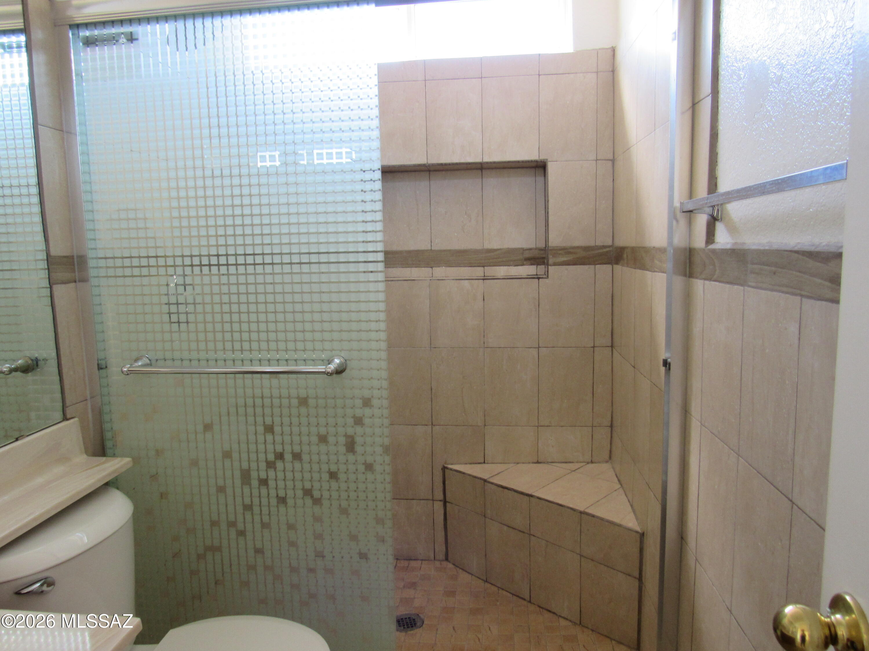 221 Camino Mirador Rio Rico, AZ 85648 - Photo 9 of 16 Hall Bath