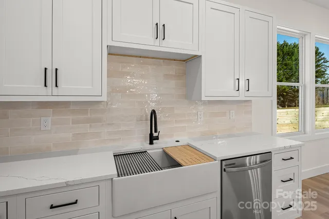 $599,000 | 4 Shytle Lane, Fletcher, NC 28732