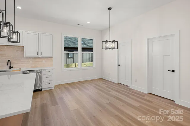 $599,000 | 4 Shytle Lane, Fletcher, NC 28732