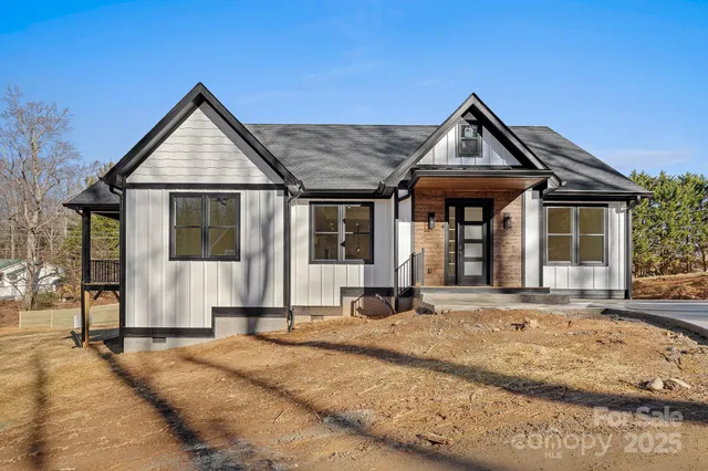 $599,000 | 4 Shytle Lane, Fletcher, NC 28732