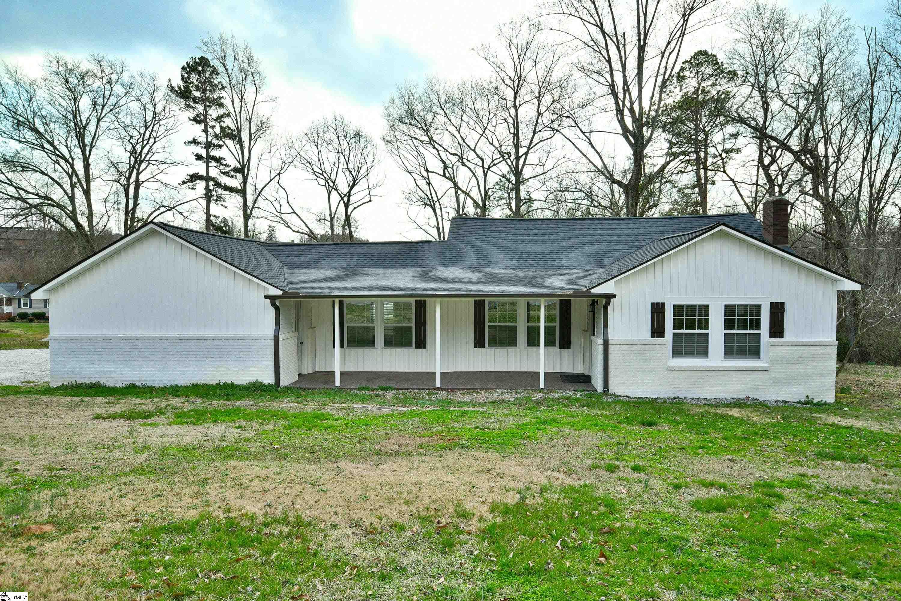 223 Glenwood Road Easley, SC 29640 - Photo 1 of 36 Gallery Image 1