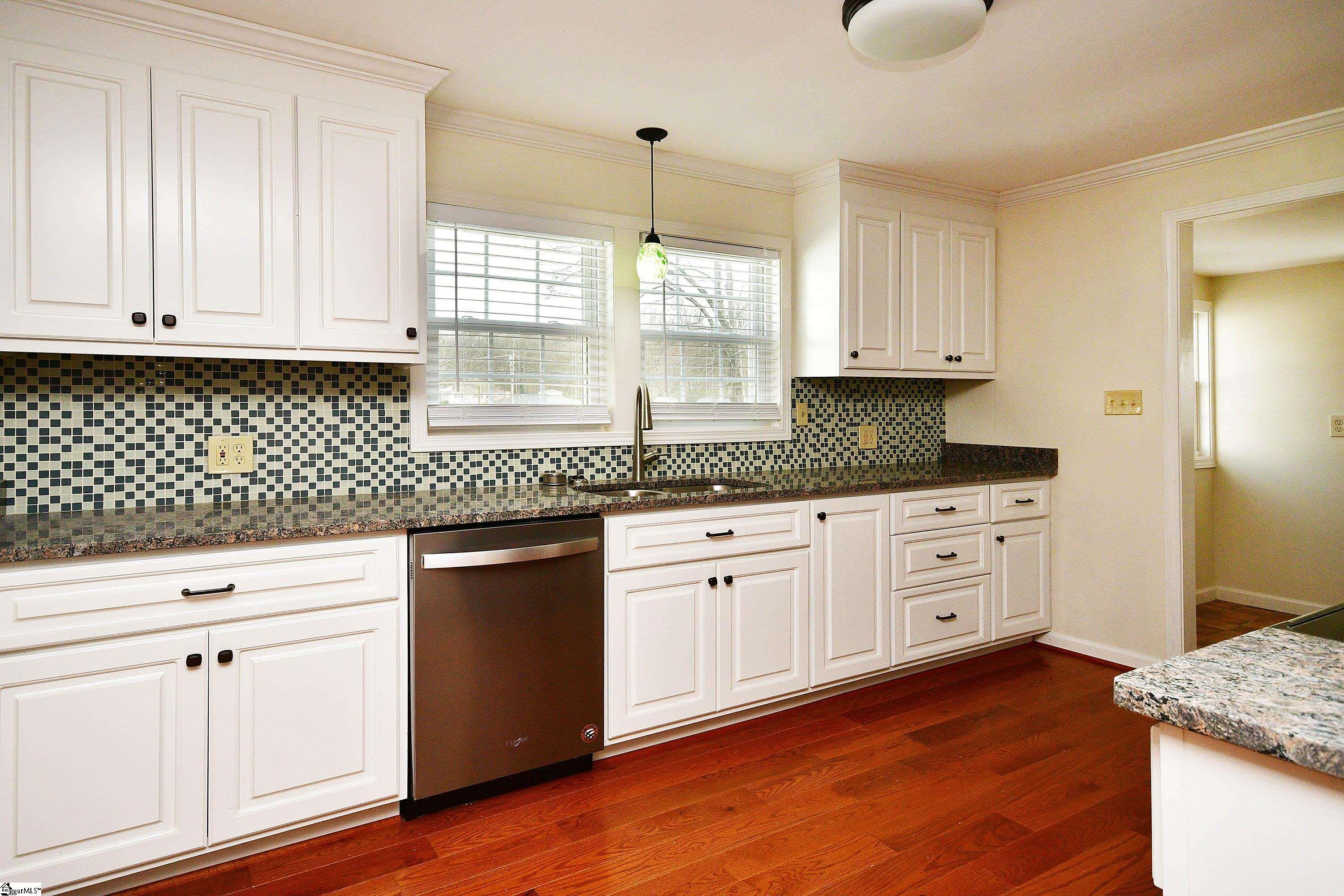 223 Glenwood Road Easley, SC 29640 - Photo 11 of 36 Gallery Image 11