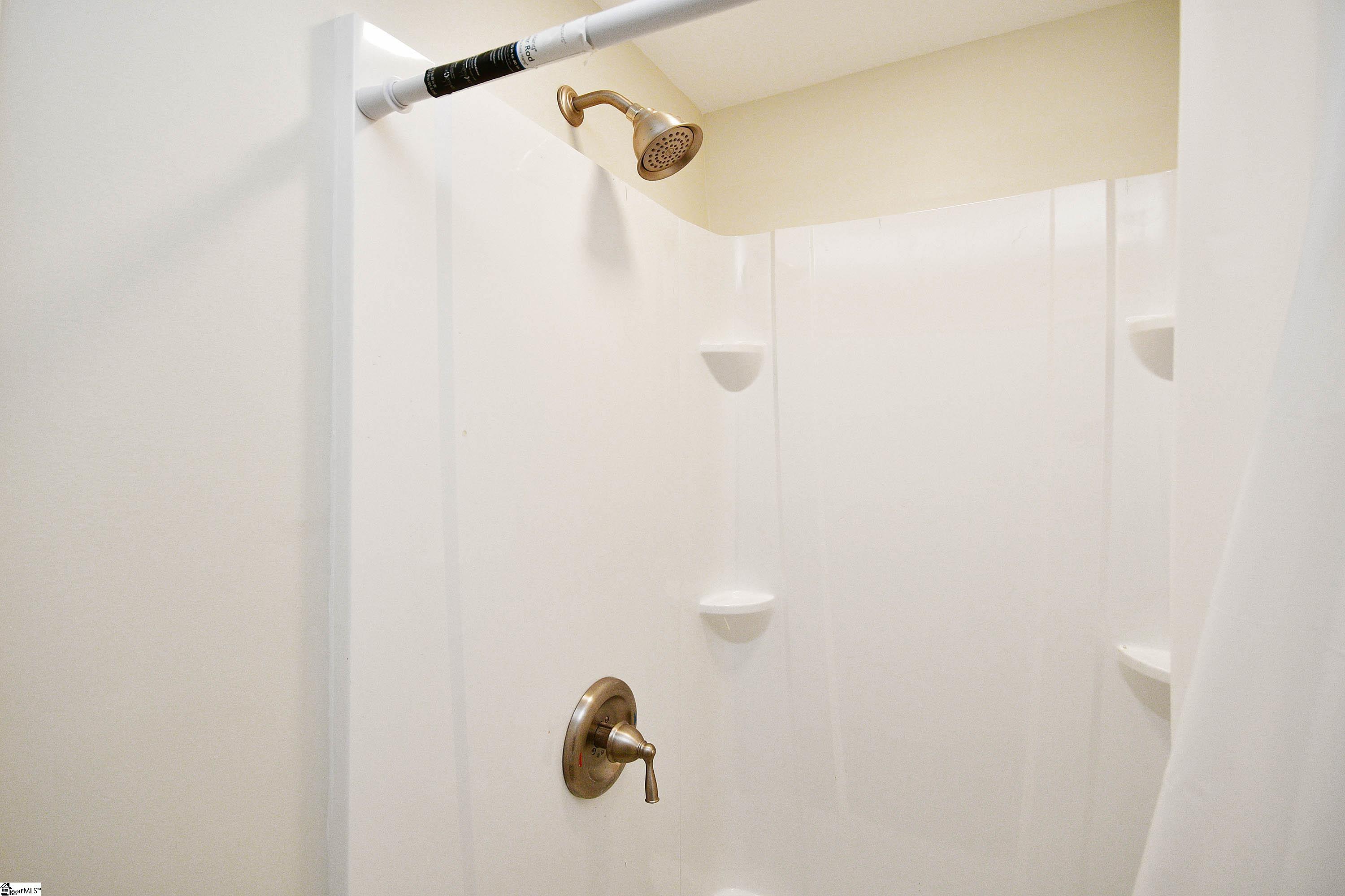 223 Glenwood Road Easley, SC 29640 - Photo 22 of 36 Gallery Image 22