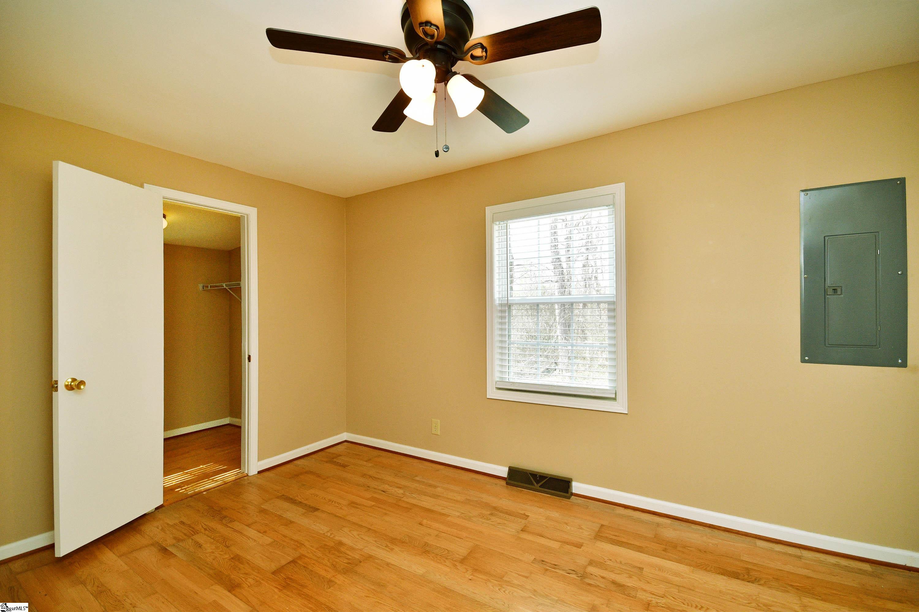 223 Glenwood Road Easley, SC 29640 - Photo 28 of 36 Gallery Image 28