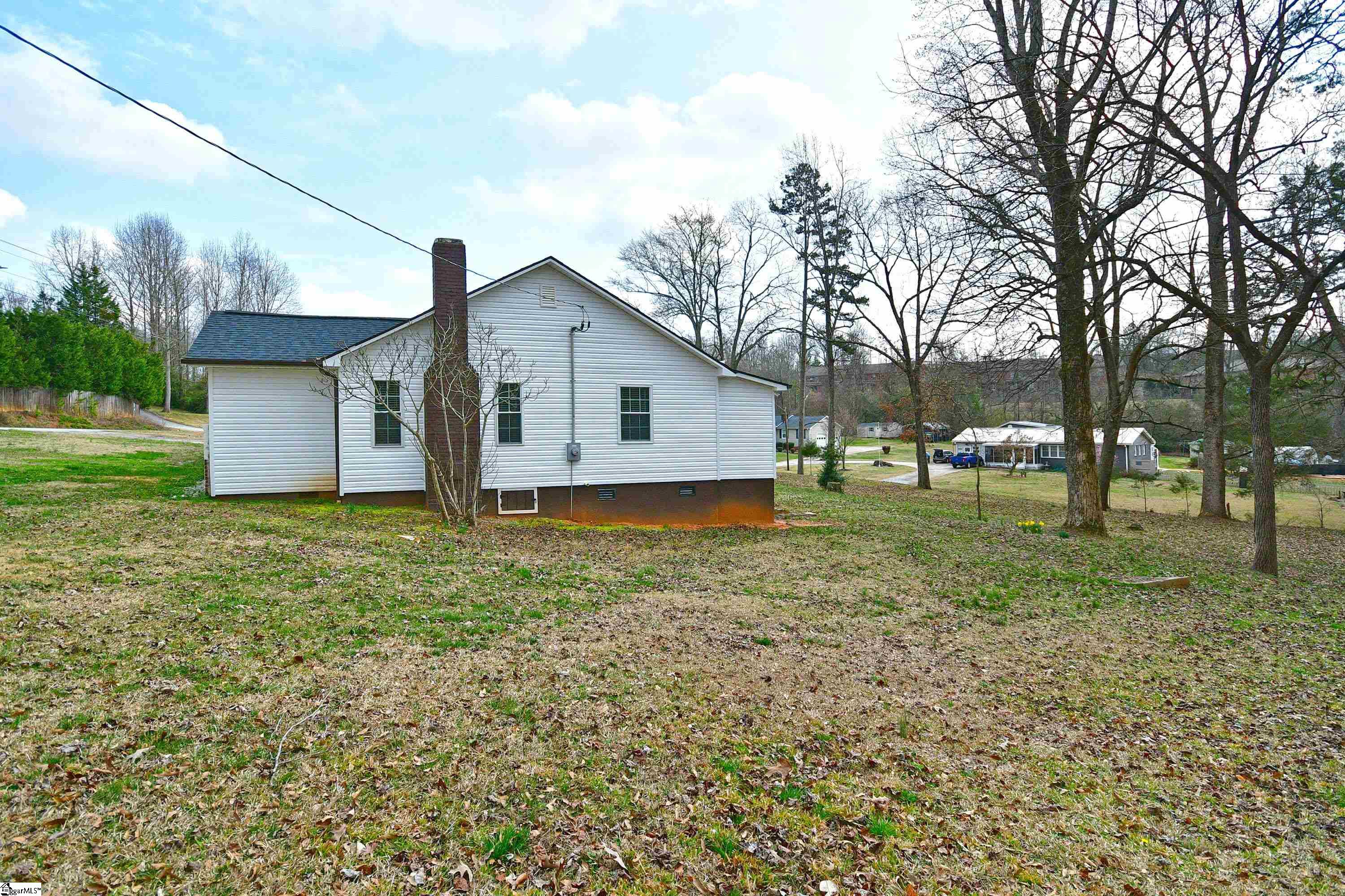 223 Glenwood Road Easley, SC 29640 - Photo 35 of 36 Gallery Image 35