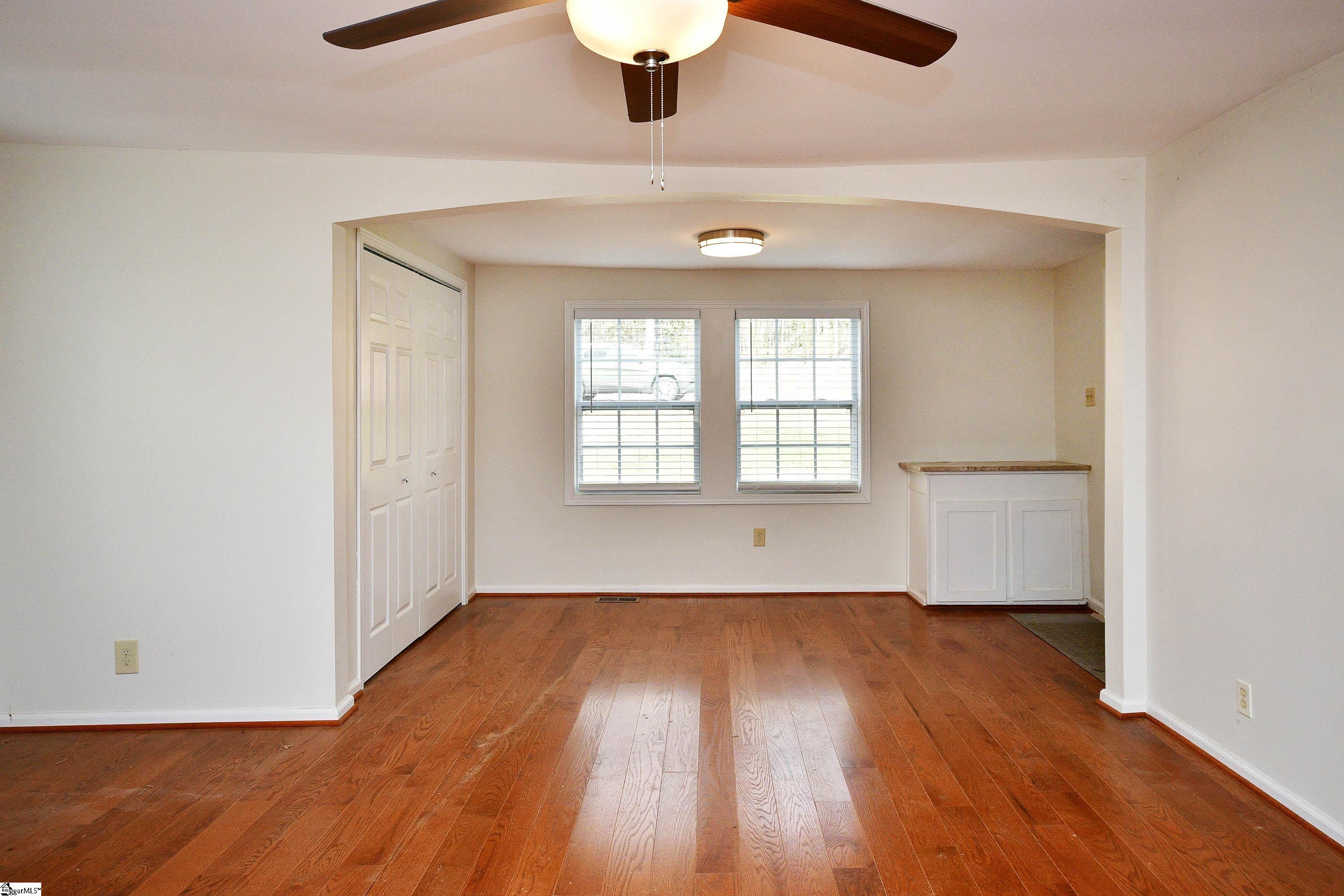 223 Glenwood Road Easley, SC 29640 - Photo 6 of 36 Gallery Image 6