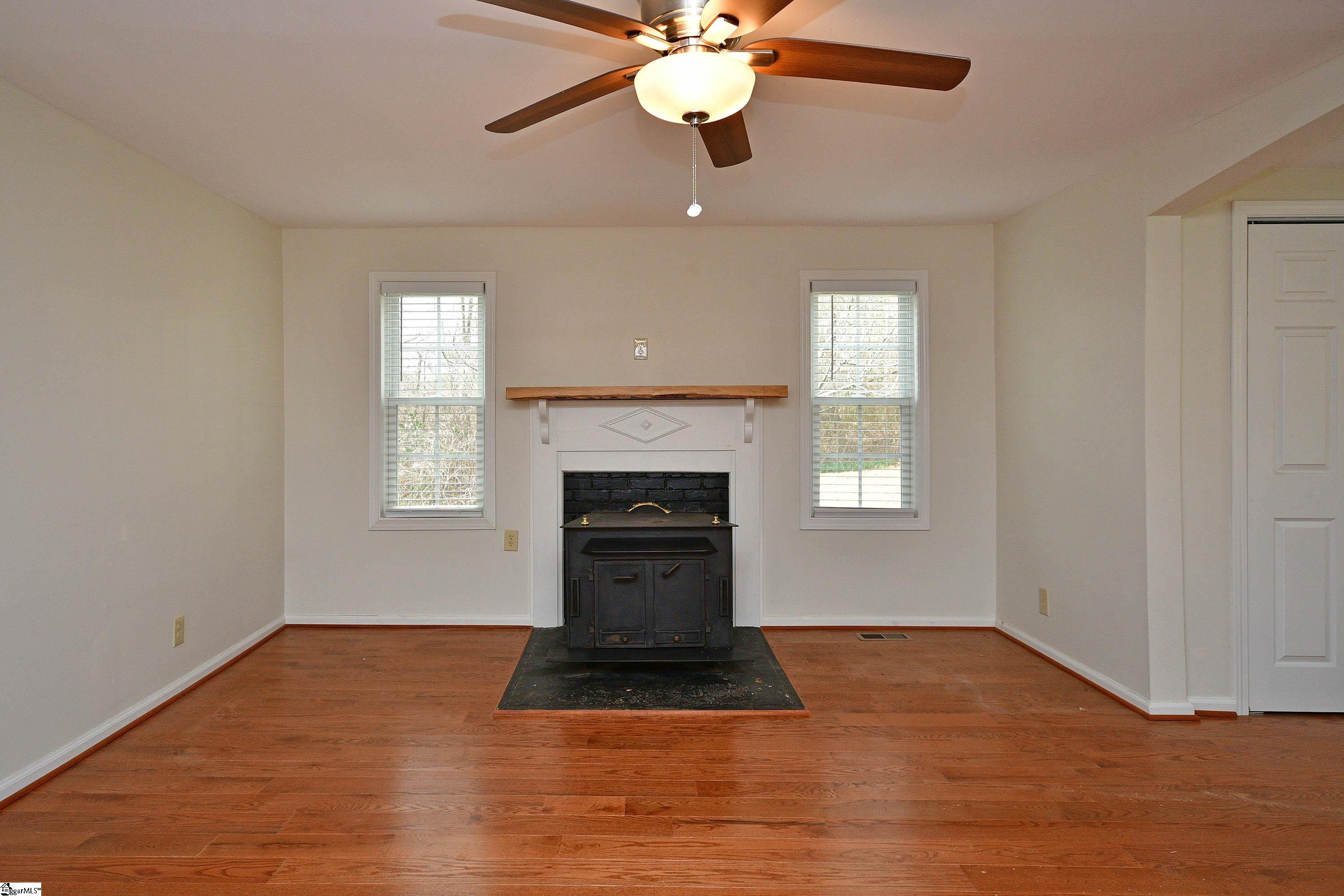 223 Glenwood Road Easley, SC 29640 - Photo 8 of 36 Gallery Image 8
