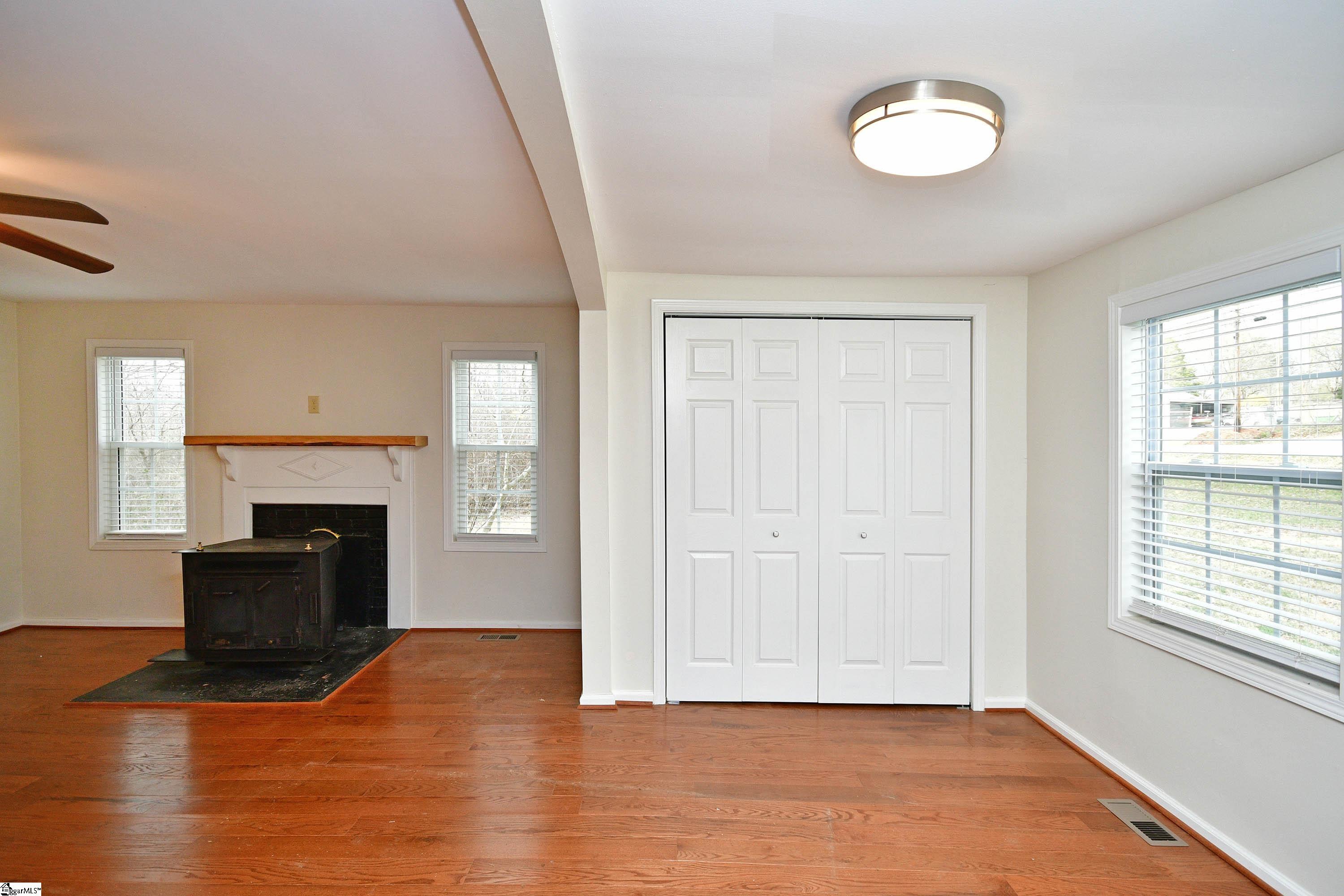 223 Glenwood Road Easley, SC 29640 - Photo 9 of 36 Gallery Image 9