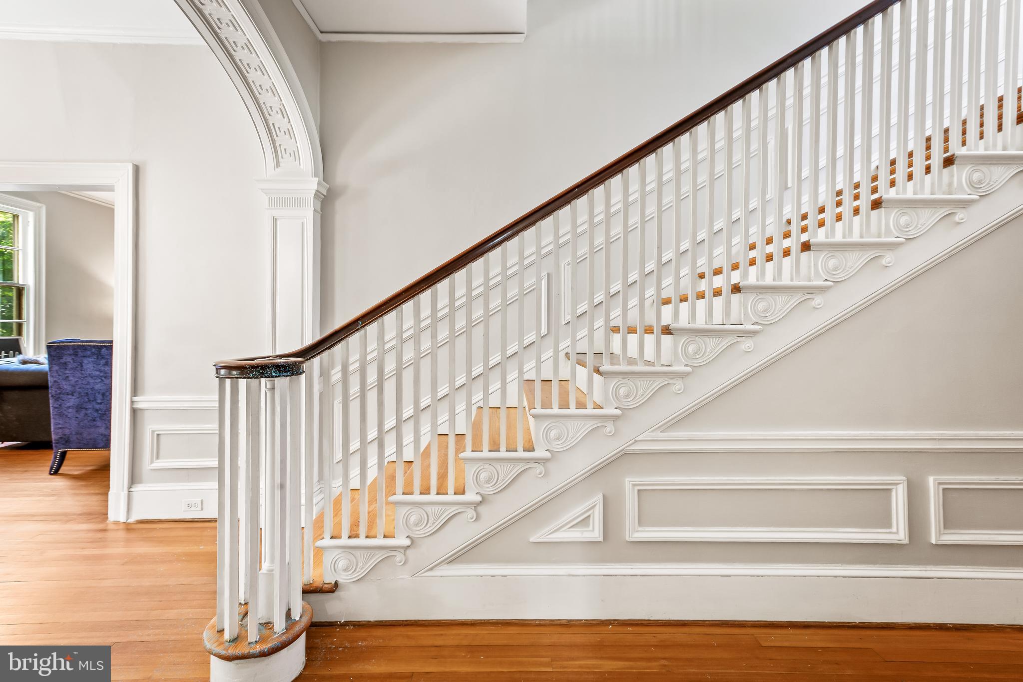 14 Midvale Road Baltimore, MD 21210 - Photo 40 of 91 So much detail