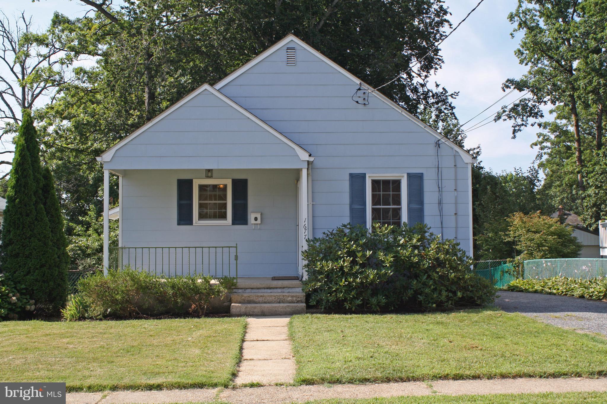 1677 Yakona Road Baltimore, MD 21286 - Photo 3 of 24 Exterior (Front)