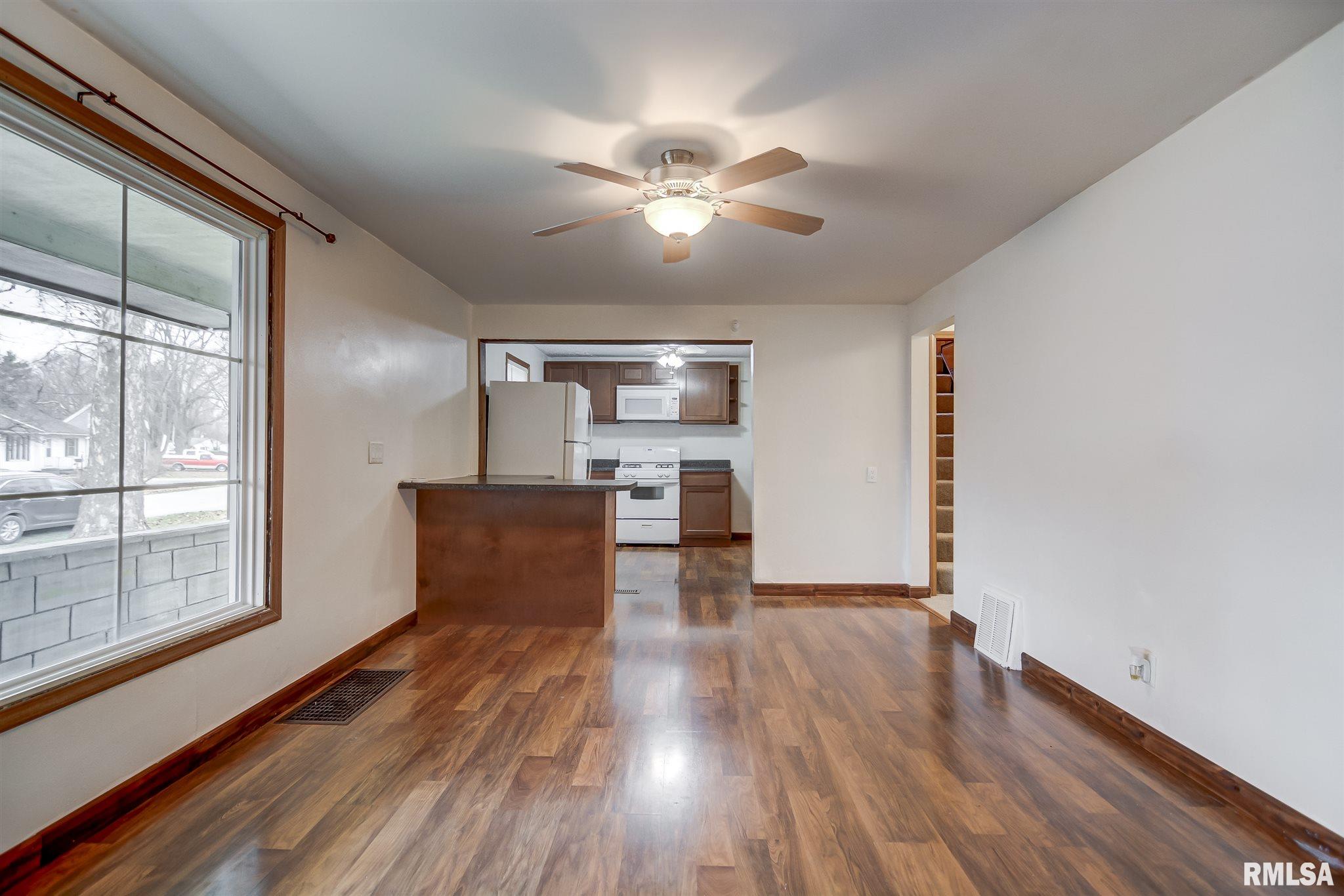 2112 East Hood Street Springfield, IL 62703 - Photo 18 of 42