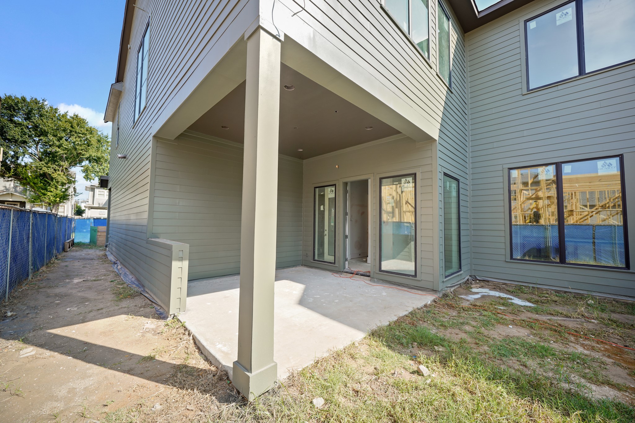 726 East 7th Street Houston, TX 77007 - Photo 12 of 29 a view of a front door and porch with seating space
