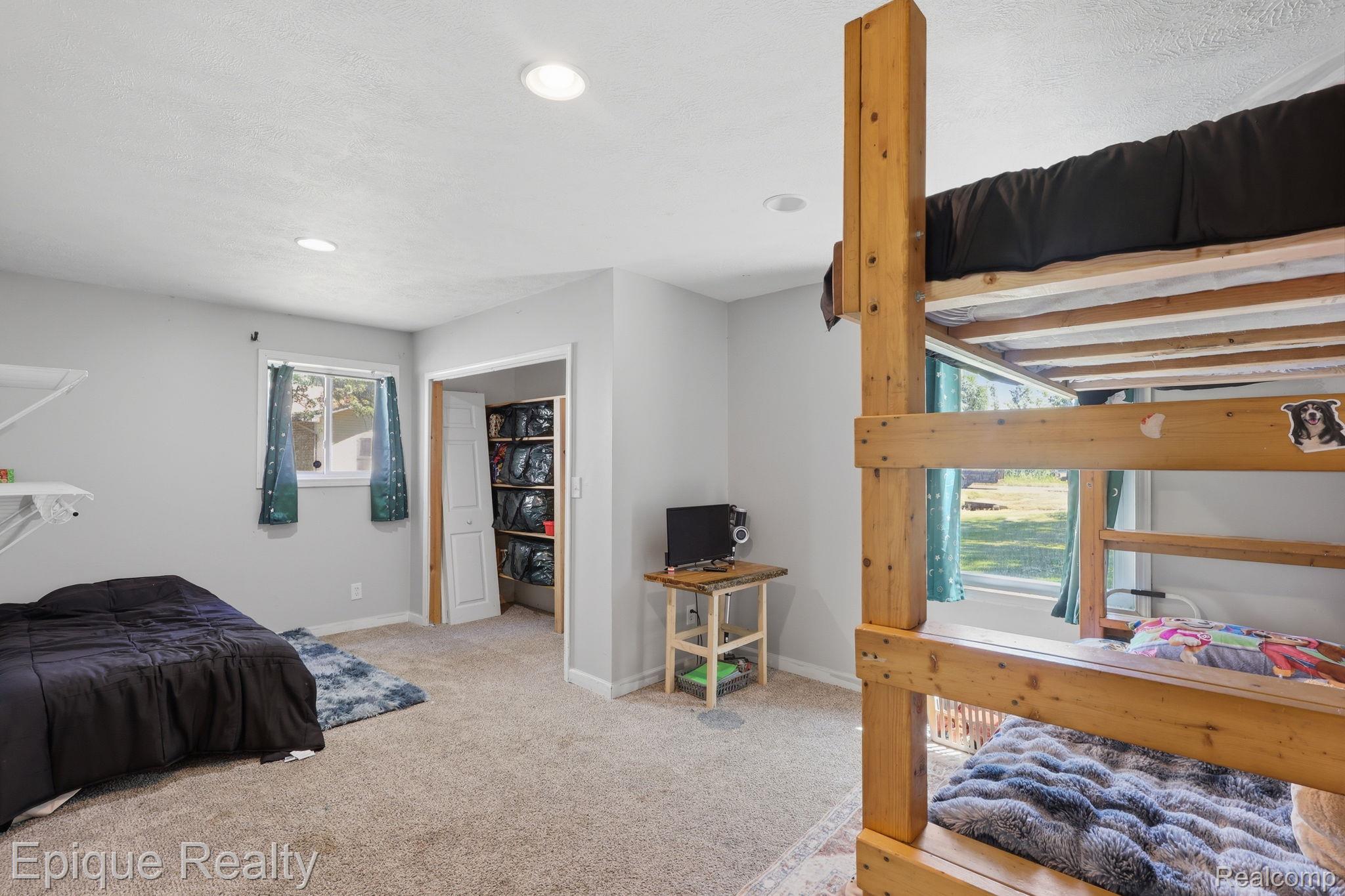 12376 Reid Road Durand, MI 48429 - Photo 12 of 24 10-web-or-mls-2Z6A9434 Colin Gipson-Tansil.jpg