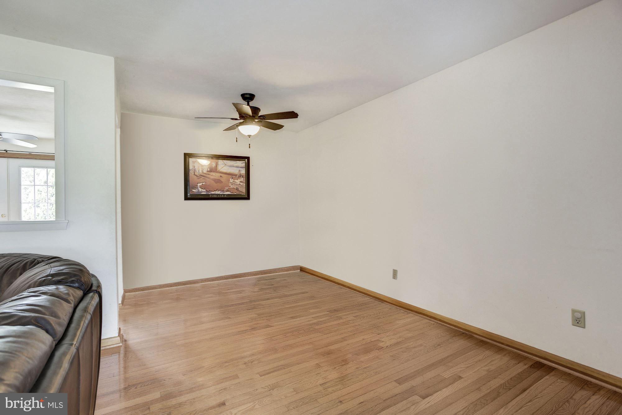 327 Roberts Mill Road Taneytown, MD 21787 - Photo 4 of 25 Dining Room | Hardwood Floors
