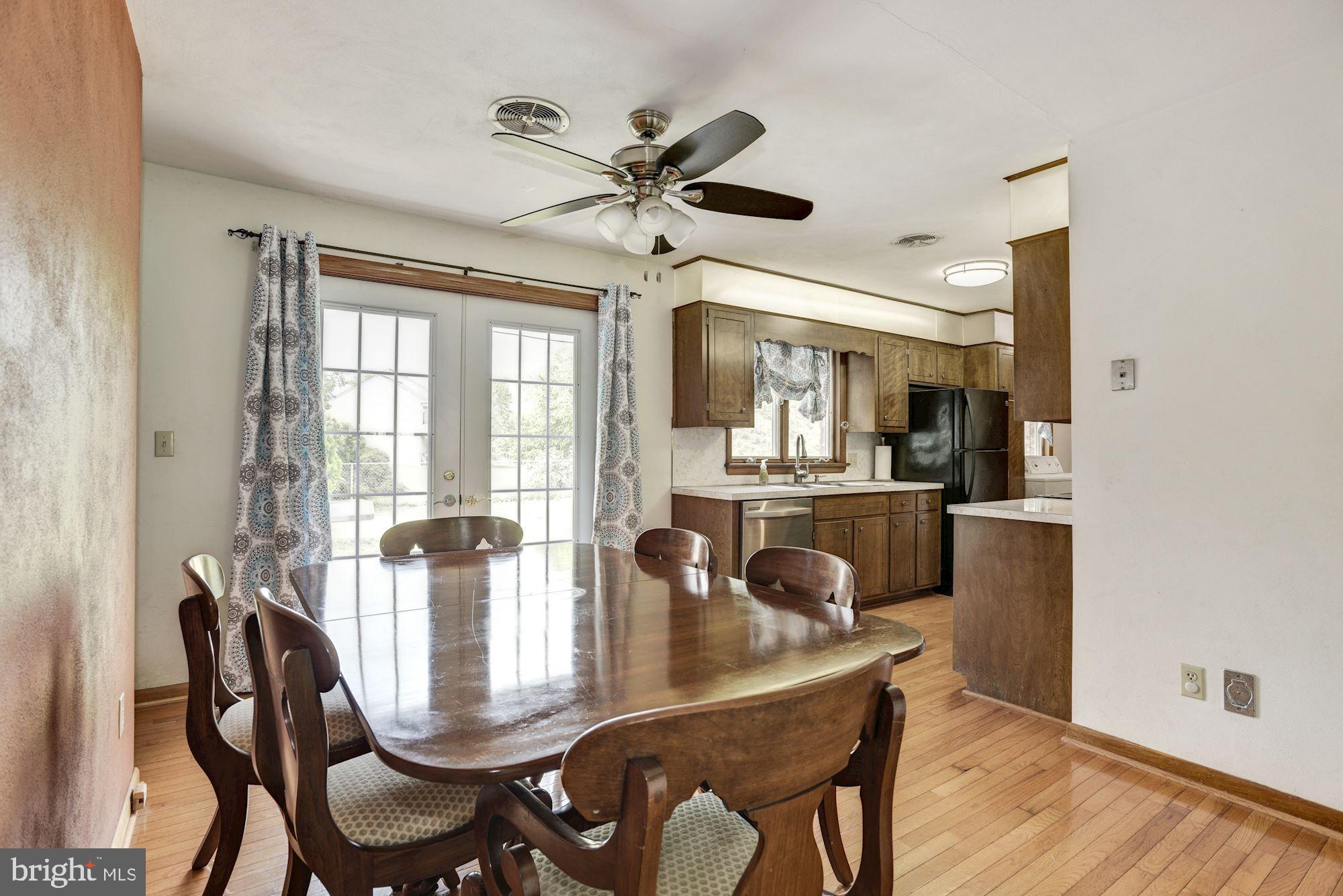 327 Roberts Mill Road Taneytown, MD 21787 - Photo 5 of 25 Breakfast Room | Access to backyard