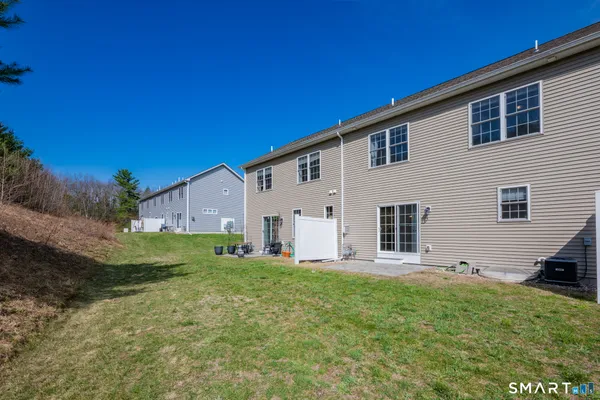 $409,800 | 29 Covey Road, Unit 21, Burlington, CT 06013