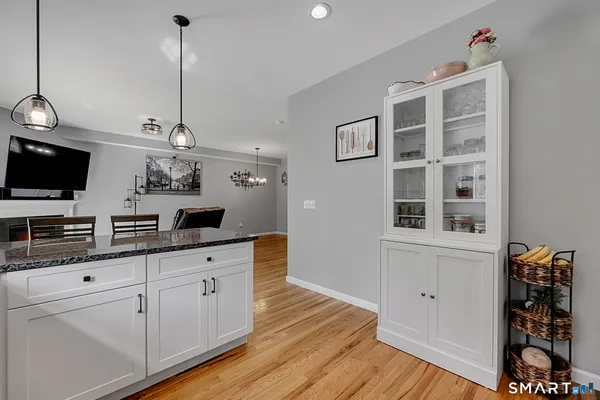 $409,800 | 29 Covey Road, Unit 21, Burlington, CT 06013