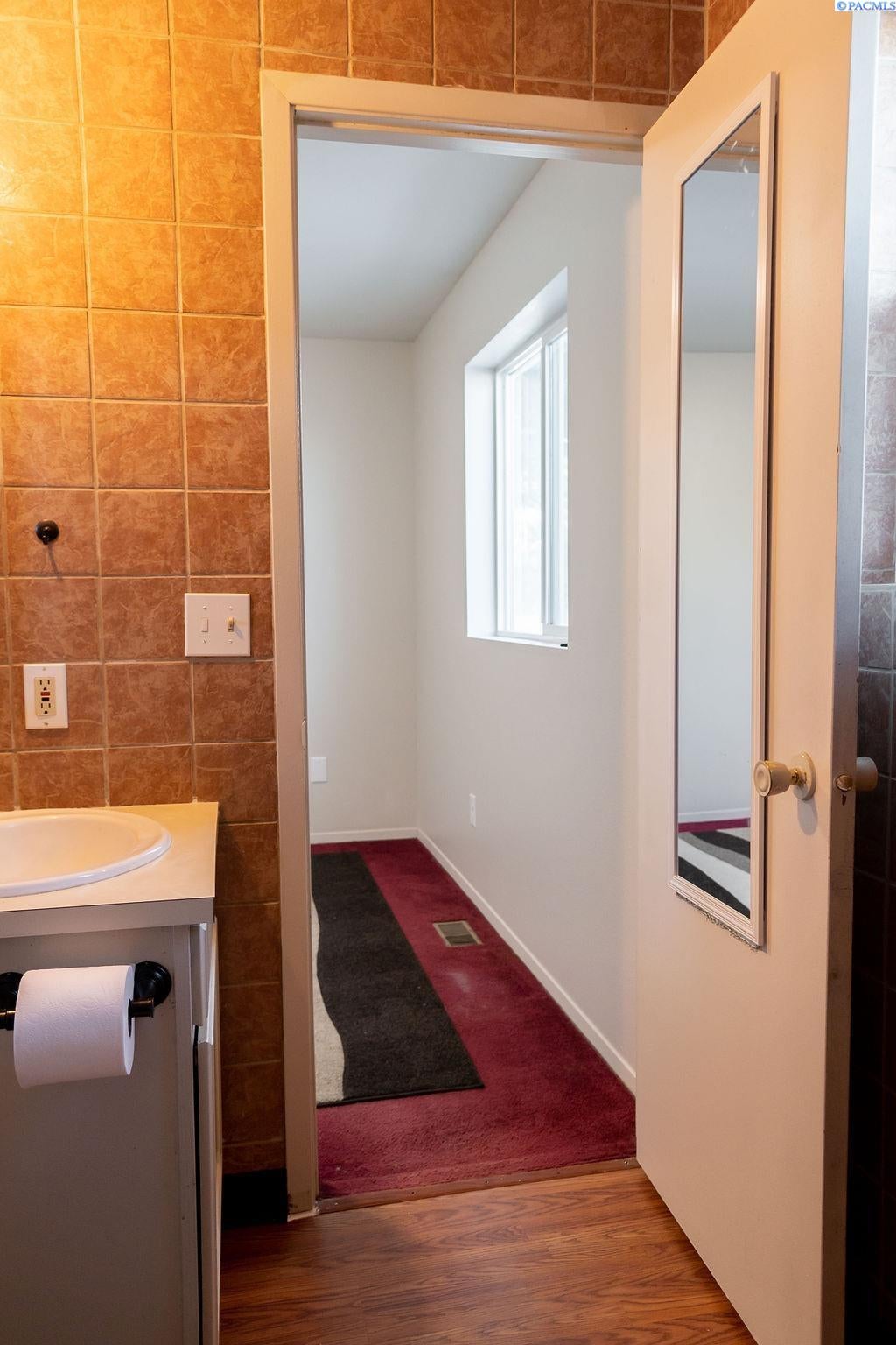 802 Rossier Street Sunnyside, WA 98944 - Photo 27 of 31 Gallery Image 27