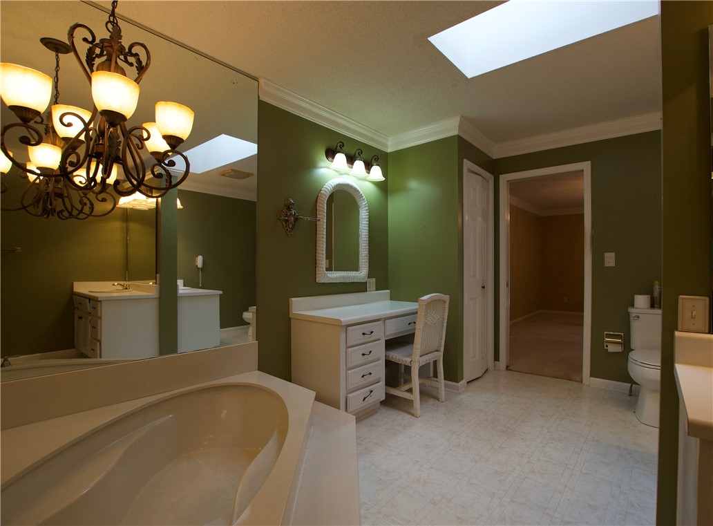 225 Crooks Road Seneca, SC 29678 - Photo 11 of 30 Gallery Image 11