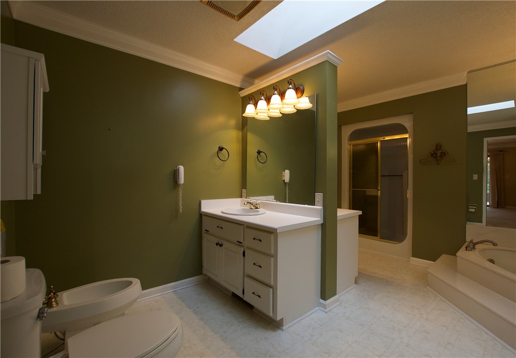 225 Crooks Road Seneca, SC 29678 - Photo 10 of 30 Gallery Image 10