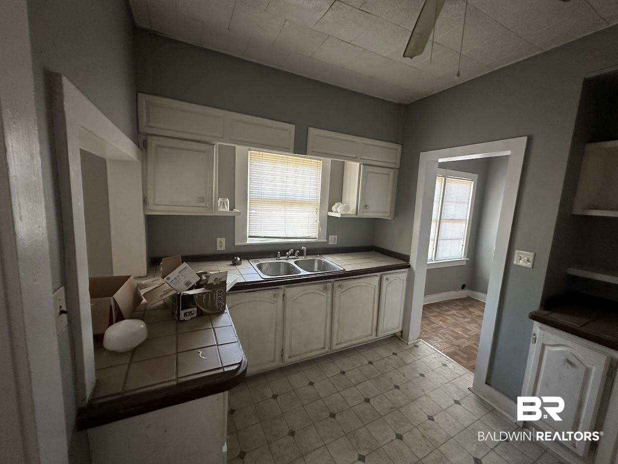 803 Lundys Lane Mobile, AL 36606 - Photo 9 of 18