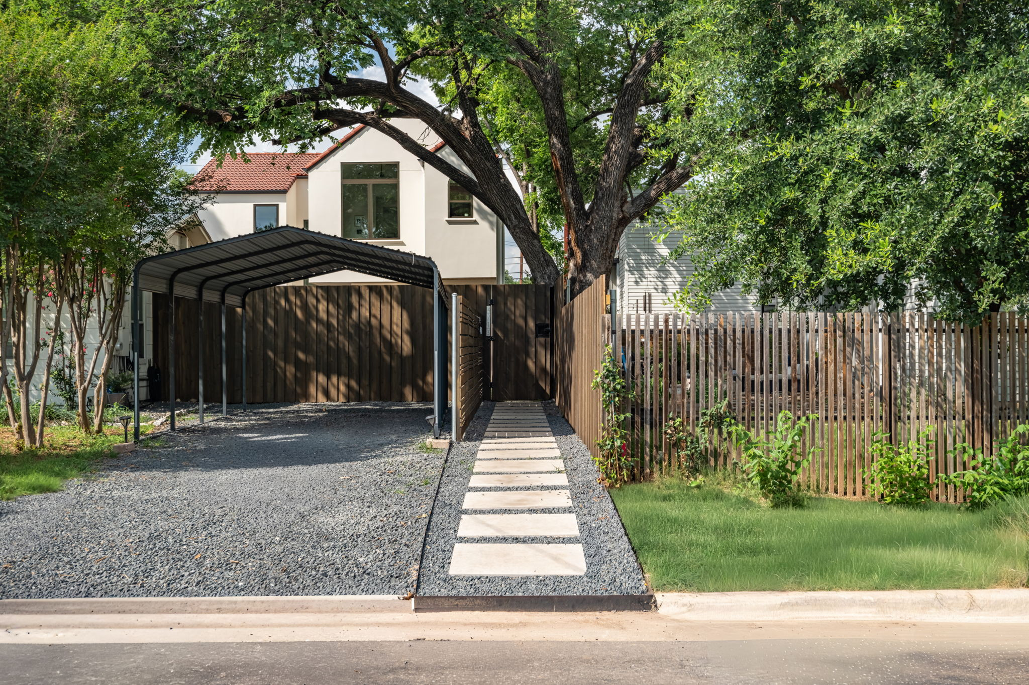 4713 Bolm Road Austin, TX 78702 - Photo 40 of 40 ACCESS FROM 916 CHOTE side down path.