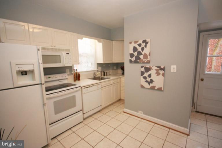 9511 Saybrook Avenue Silver Spring, MD 20901 - Photo 14 of 27 Kitchen #2