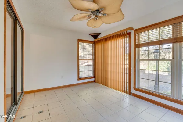 $239,900 | 1175 Pebble Drive, Unit 1175, Bristol, VA 24201