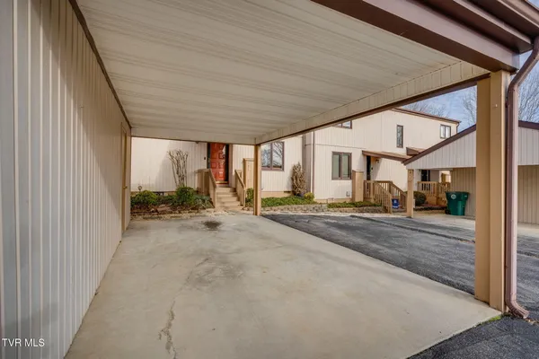 $239,900 | 1175 Pebble Drive, Unit 1175, Bristol, VA 24201