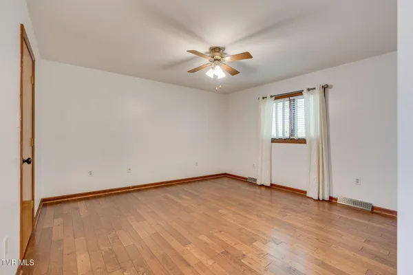 $239,900 | 1175 Pebble Drive, Unit 1175, Bristol, VA 24201