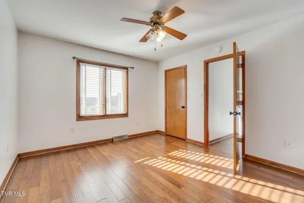 $239,900 | 1175 Pebble Drive, Unit 1175, Bristol, VA 24201