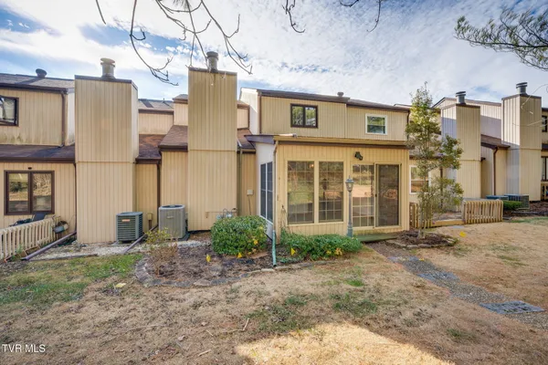 $239,900 | 1175 Pebble Drive, Unit 1175, Bristol, VA 24201